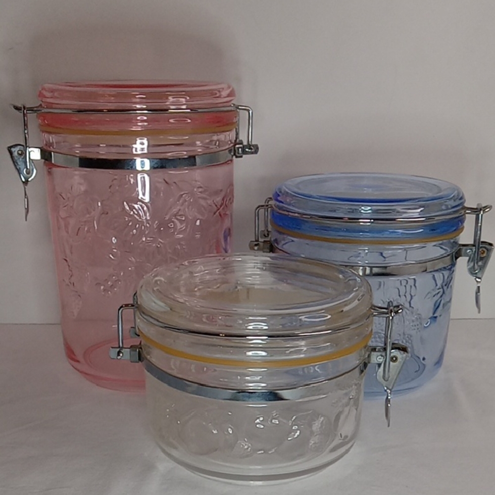 Vintage 3 Piece Felli Flip Tite Red CLEAR Blue Colored Storage Canister Set